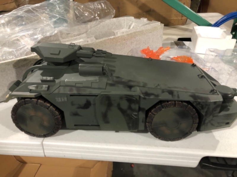 Photo 1 of Hiya Toys Aliens: Burning Armored Personnel Carrier 1:18 Scale Vehicle, Multicolor
