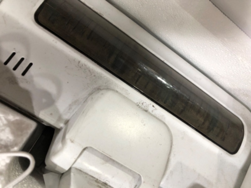 Photo 1 of Aigostar Cordless Stick Vacuum Cleaner