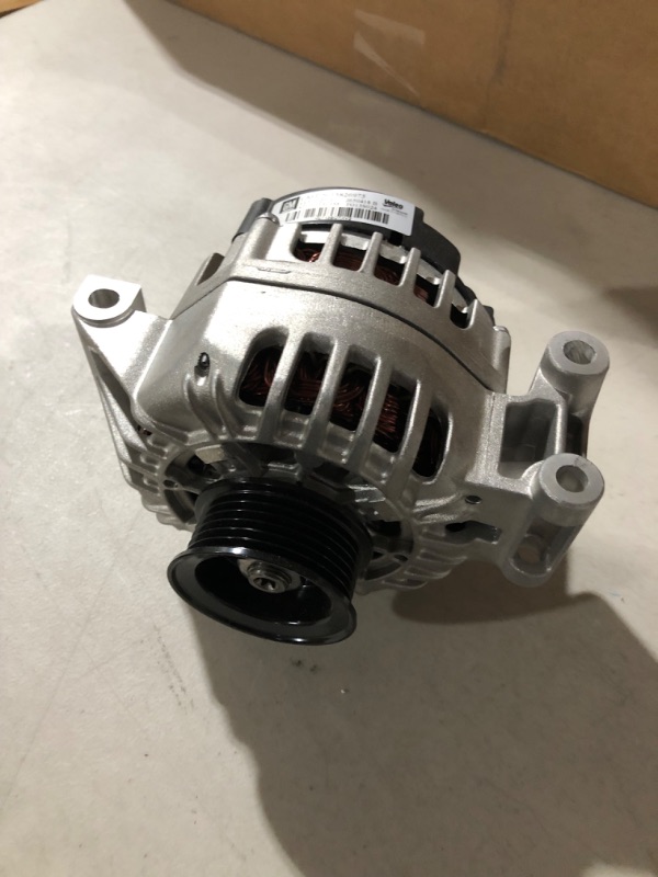 Photo 4 of ACDelco GM Genuine Parts 15826975 Alternator