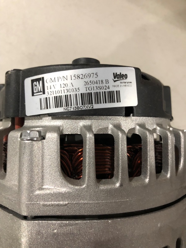 Photo 5 of ACDelco GM Genuine Parts 15826975 Alternator