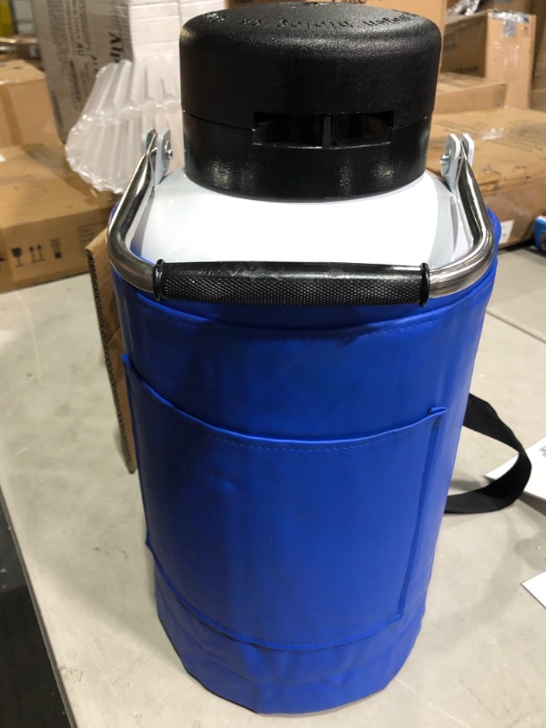 Photo 2 of BestEquip 3L Liquid Nitrogen Container Aluminum Alloy Liquid Nitrogen Tank Static Cryogenic Container Liquid Nitrogen Container with 6 Canisters and Carry Bag