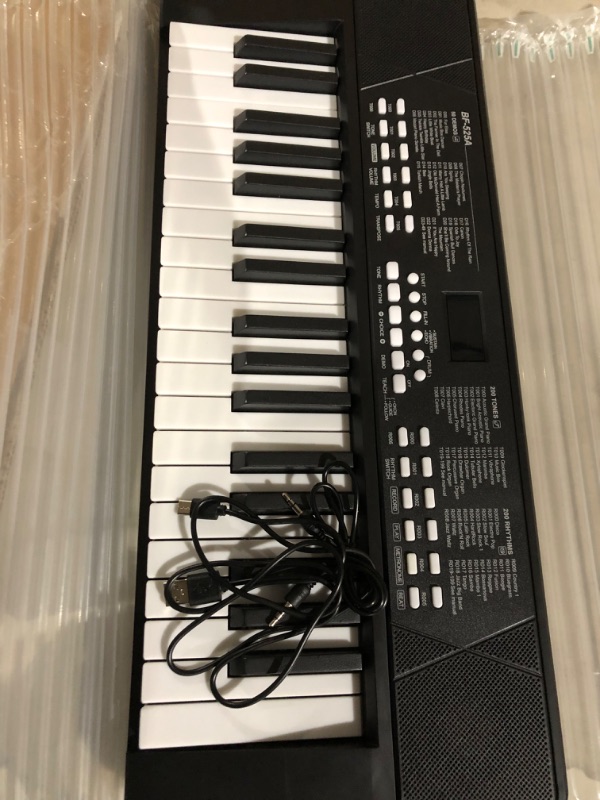 Photo 2 of ** SEE NOTES** SANMERSEN Piano Keyboard for Beginners, 37 Keys 