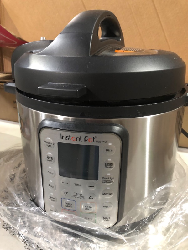 Photo 2 of [USED] Instant Pot Duo Plus 6 qt 9-in-1 