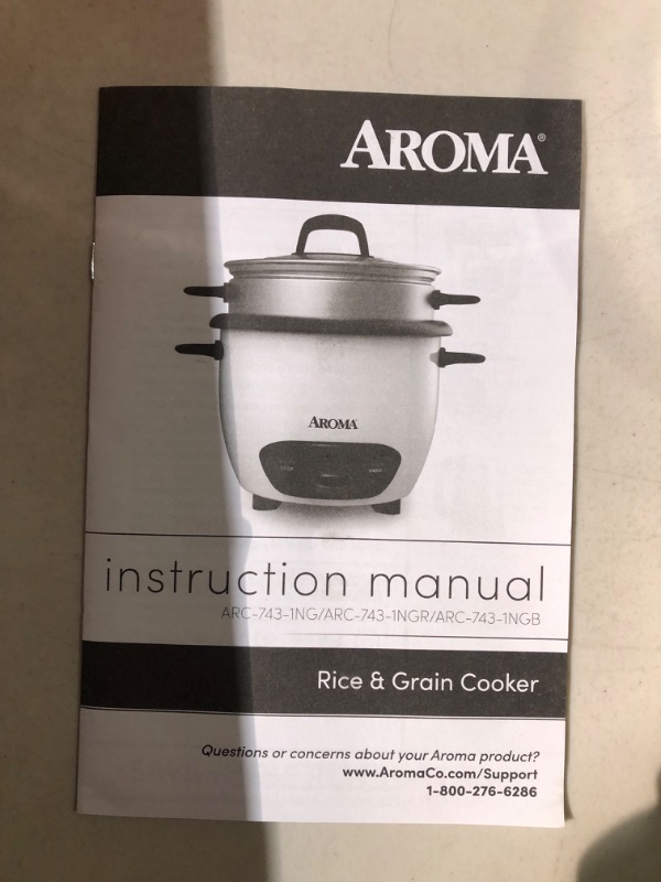 Photo 3 of [USED Aroma 6-Cup Rice Cooker and Food Steamer(RED)