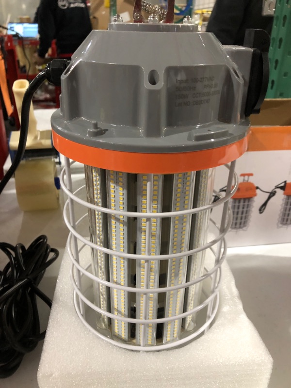 Photo 2 of ***PARTS ONLY*** LED Temporary Work Light 150W Daylight White 5000k 24250 Lumens Led High Bay