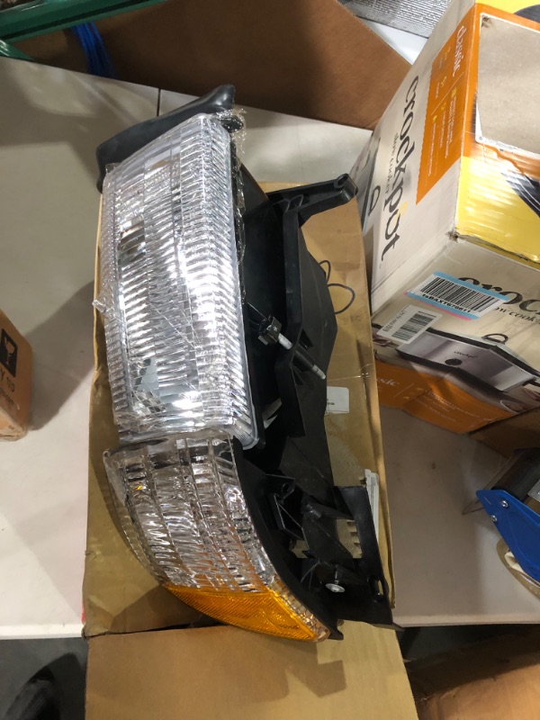 Photo 2 of Dorman 1590405 Passenger Side Headlight  Select Dodge Models