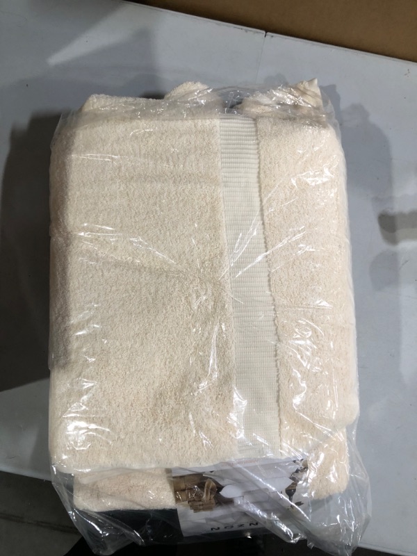 Photo 2 of 
Pinzon Organic Cotton Bath Sheet Towel, Set of 2, Ivory