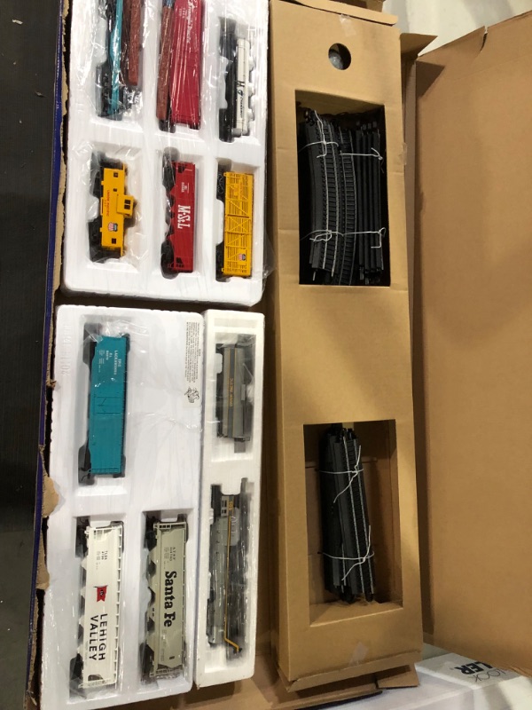 Photo 2 of Bachmann Trains - Overland Limited Ready To Run Electric Train Set - HO Scale