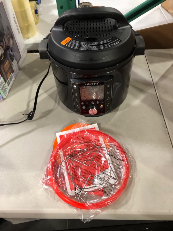 Photo 3 of *SEE NOTES* Instant Pot Pro 10-in-1 Pressure Cooker Black, 6 Quart 