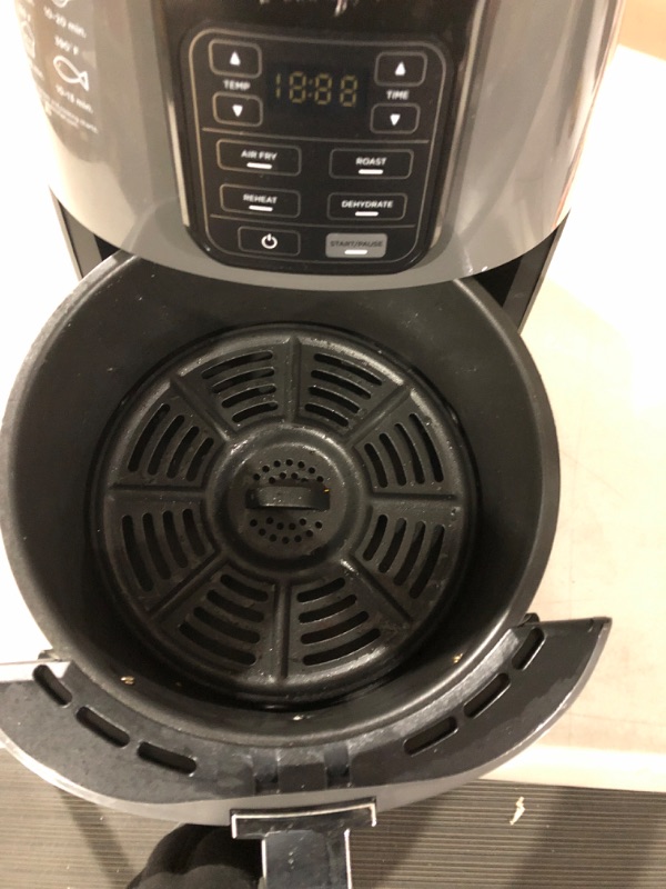 Photo 2 of *SEE NOTES* Ninja AF101 Air Fryer that Crisps, Roasts, Reheats, & Dehydrates, for Quick Easy Meals, Black/Grey 4 Quarts