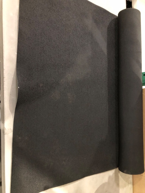 Photo 3 of 3' x 6' Thick Rubber Mat (Unknown Manufacturer)