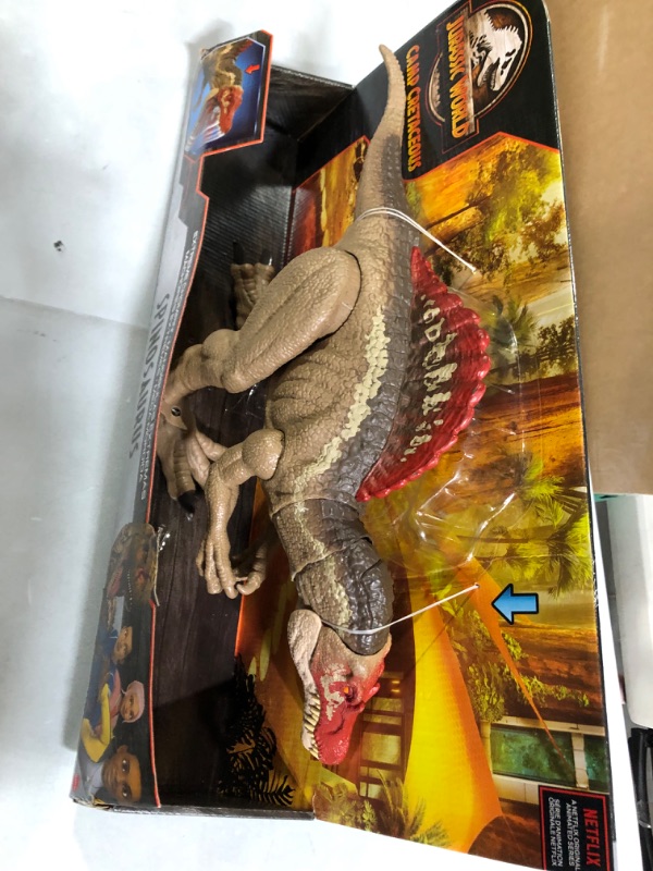 Photo 2 of Jurassic World Extreme Chompin' Spinosaurus Dinosaur Action Figure