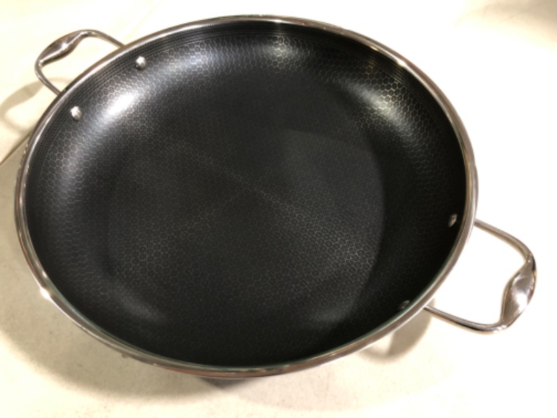 Photo 1 of 14 Inch Hybrid Stainless Steel Frying Pan with Lid