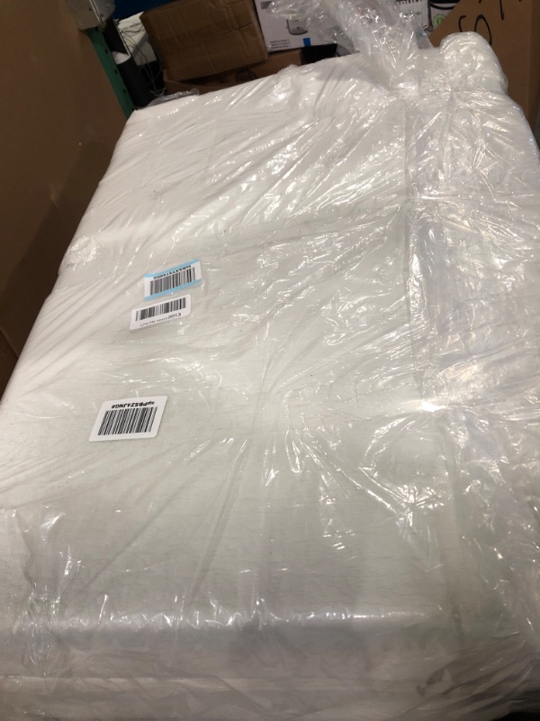 Photo 2 of  USED / Dirty Best Price Mattress 4 Inch Trifold  Twin XL 4" Memory Foam