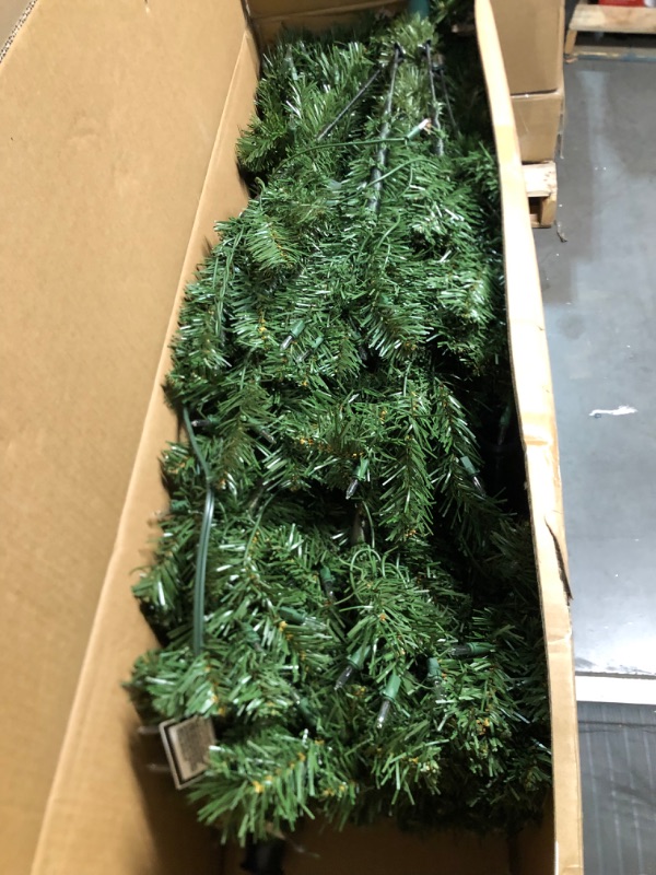 Photo 2 of 7 ft. North Valley Spruce Hinged Artificial Christmas Tree with 500 Clear Lights