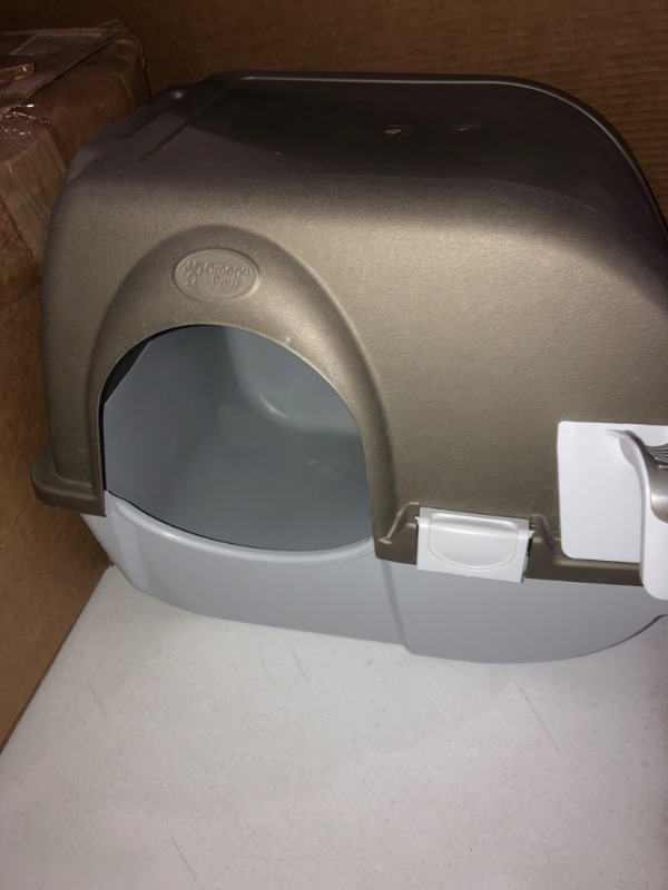 Photo 2 of *USED** Omega Paw Roll 'n Clean Litter Box Large Generation 5.0,Grey,NRA20-1V5.0 Large Grey