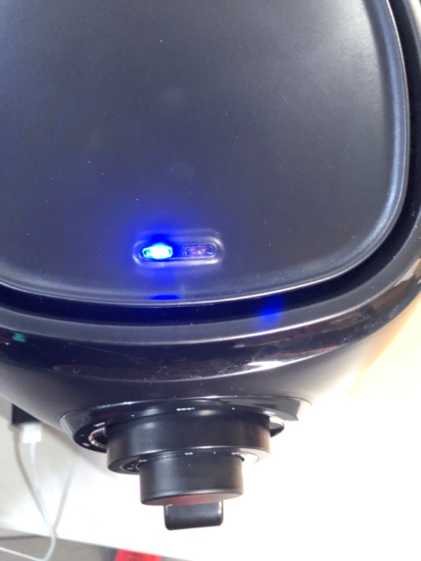 Photo 6 of **NEW** Chefman 3.6qt Analog Air Fryer - Black