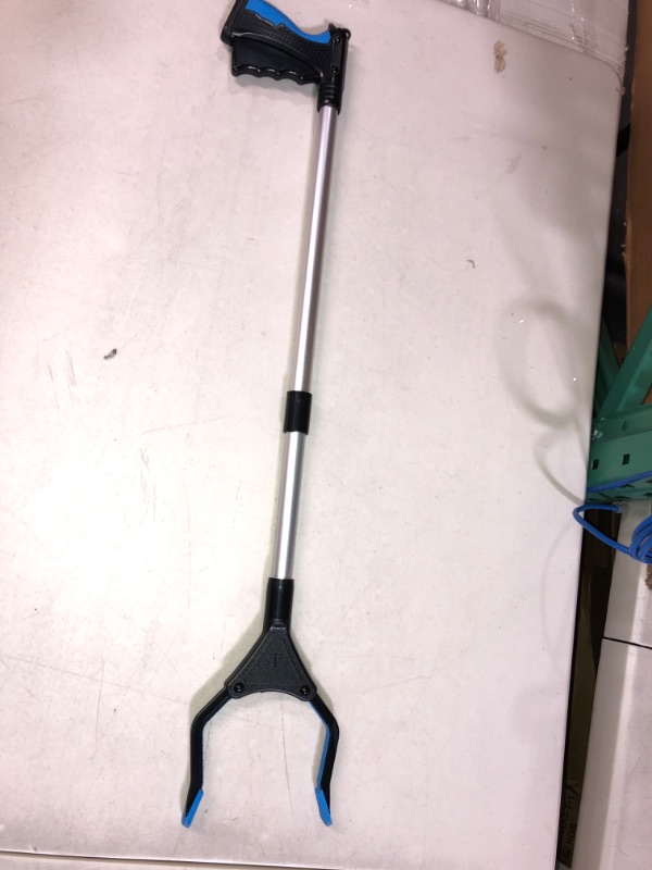 Photo 1 of FiPlus PowerGrip T9, Grabber Tool, Wide Jaw, Foldable, Steel Cable, with 96 Grip Points for Firm Grip, 32" with Magnet,