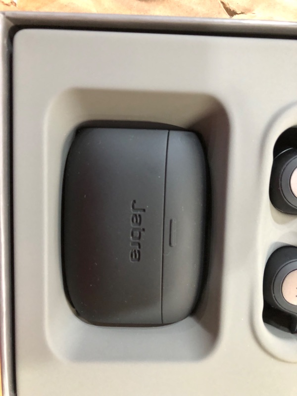 Photo 3 of ***NONFUNCTIONAL - DON'T TURN ON WHEN CHARGED***
Jabra Elite Active 65t Earbuds