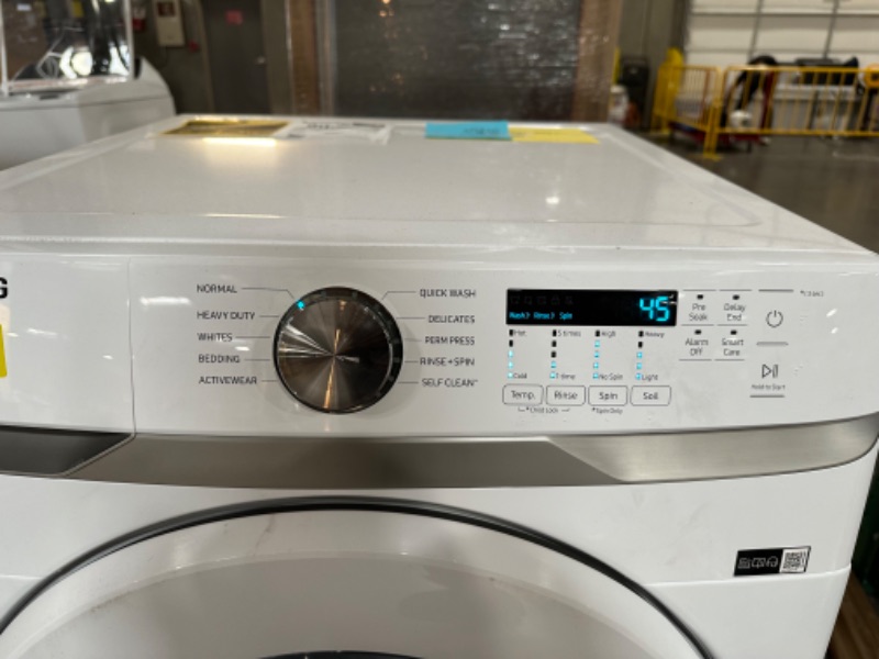Photo 2 of 4.5 cu. ft. Front Load Washer with Vibration Reduction Technology