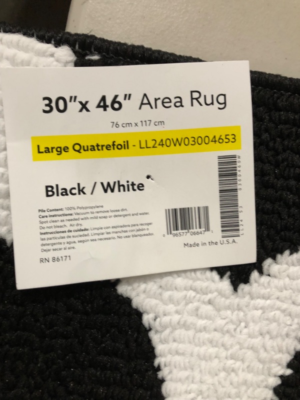 Photo 4 of (2 COUNT) Garland Rug Large Quatrefoil Area Rug, 30 x 46", Black/White Black/White 30 in x 46 in
