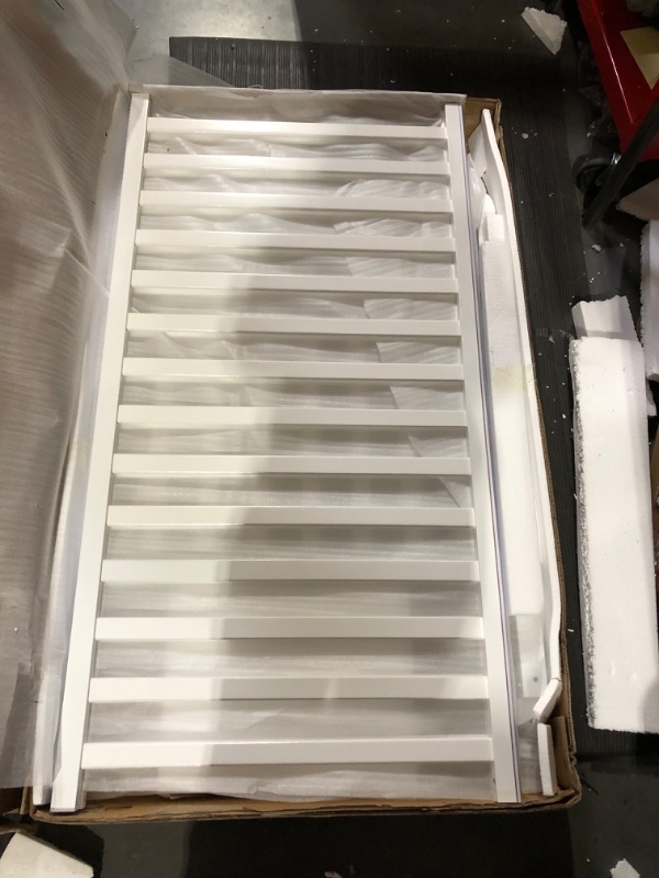 Photo 1 of **NEW** Dream On Me Carson Classic 3-in-1 Convertible Crib in White