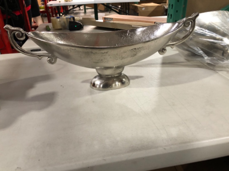 Photo 5 of **USED/SEE NOTES** Deco 79 Aluminum Decorative Bowl with Handles, 22" x 8" x 9", Silver 2 COUNT