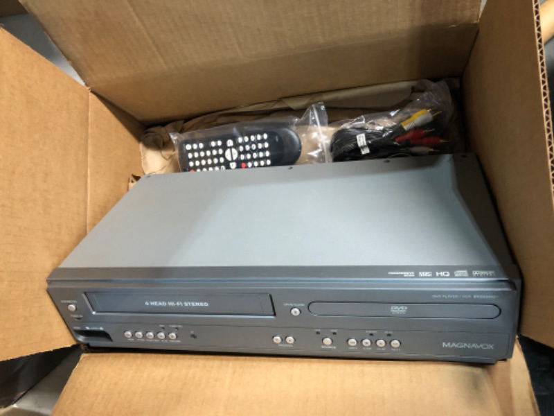 Photo 3 of Magnavox MWD2205 DVD/VCR Combination Player