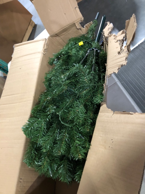 Photo 4 of *INCOMPLETE/SEE NOTES** National Tree Company Pre-Lit Artificial Full Christmas Tree, Green, North Valley Spruce, White Lights, Includes Stand, 4.5 