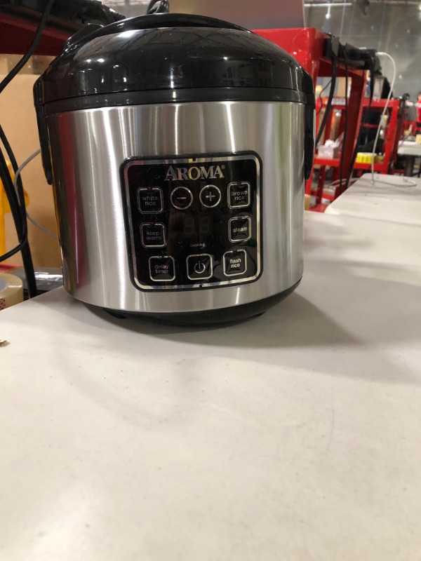 Photo 2 of *MINOR DAMAGE/SEE NOTES** Aroma Housewares ARC-914SBD Digital Cool-Touch Rice Grain Cooker and Food Steamer, Stainless, Silver