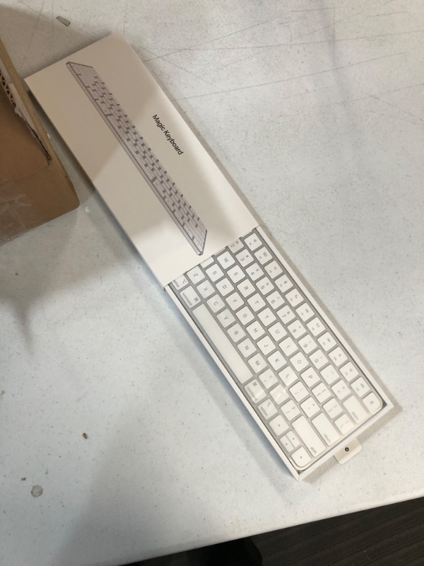 Photo 1 of Apple Magic Keyboard (Wireless, Rechargable) - US English - White