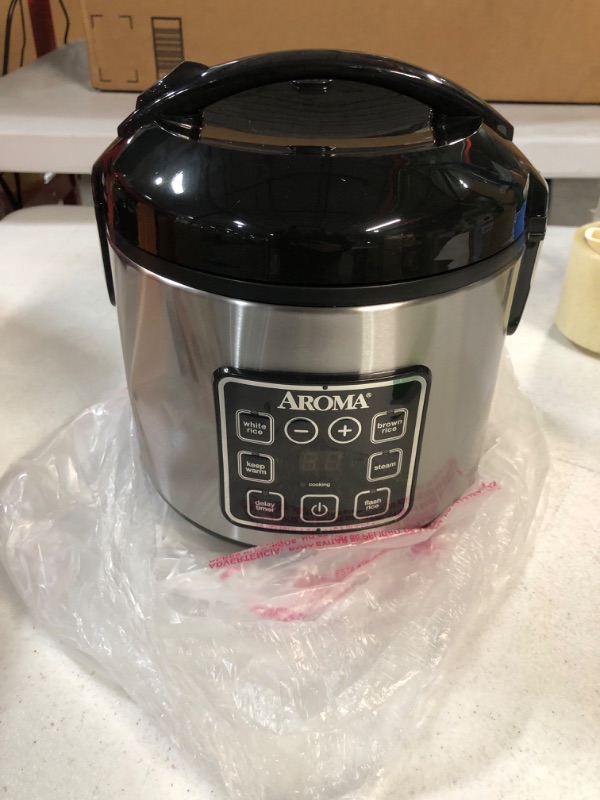 Photo 5 of **NEW** Aroma Housewares ARC-914SBD Digital Cool-Touch Rice Grain Cooker and Food Steamer, Stainless, Silver