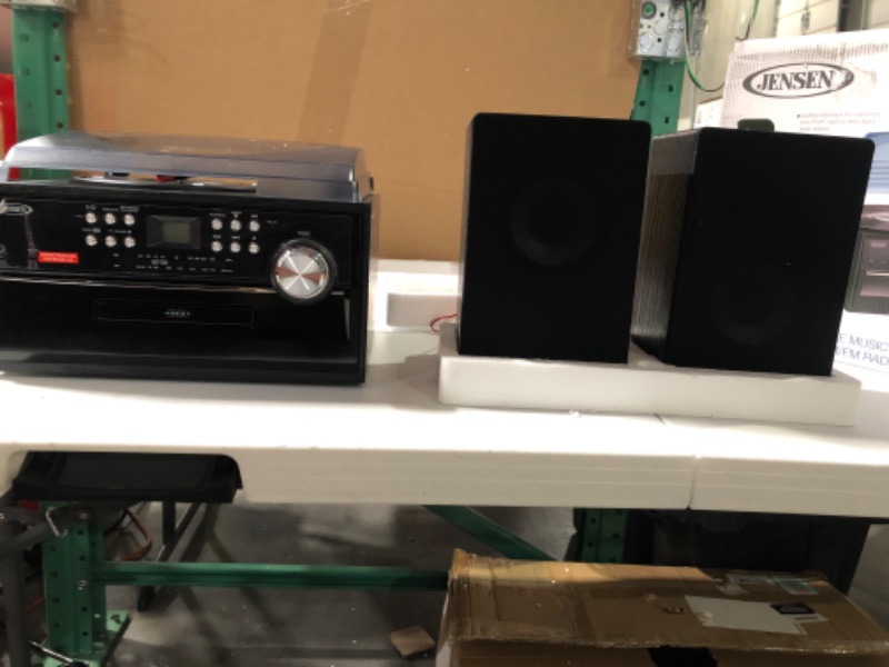 Photo 2 of JENSEN JTA-475B 3-Speed Stereo Turntable with CD System, Cassette, and AM/FM Stereo Radio Black