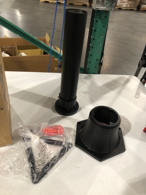 Photo 2 of ** PARTS ONLY**
(missing light cover) Outdoor Post Light Pole with Base,