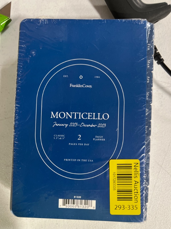 Photo 2 of FranklinCovey - Monarch Monticello Two Page Per Day Ring-Bound Planner - Jan 2023 - Dec 2023 Monarch Size - 8.5" x 11" Jan 2023 - Dec 2023