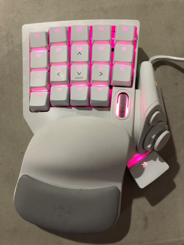 Photo 2 of Razer Tartarus Pro Gaming Keypad: - 32 Programmable Keys - Programmable Macros - Variable Key Press Pressure Sensitivity 