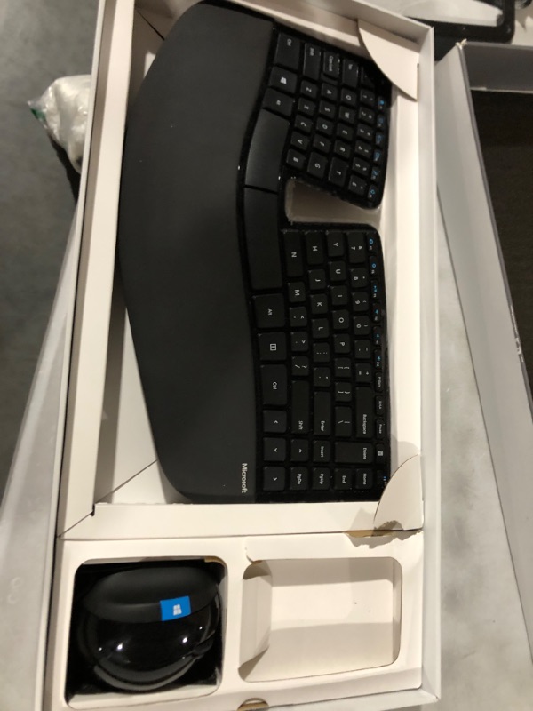 Photo 2 of Microsoft Sculpt Ergonomic Desktop USB Port Keyboard and Mouse Combo (L5V-00002)