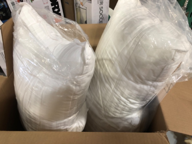 Photo 1 of Amazon Basics 400 Thread Count Cotton Pillow Cases - 