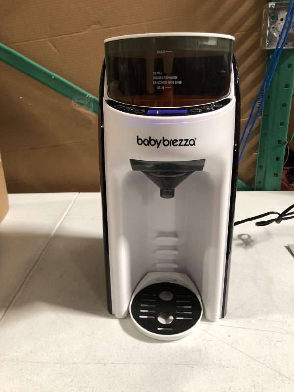 Photo 3 of Baby Brezza Formula Pro Advanced Formula Dispenser Machine 