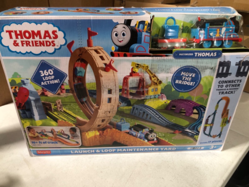 Photo 2 of Fisher-Price Thomas and Friends Train Set 