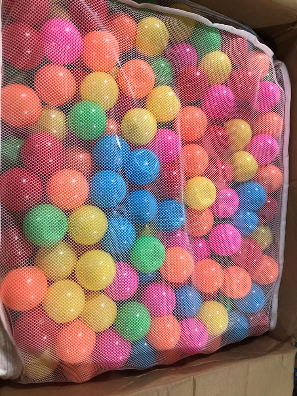 Photo 2 of Amazon Basics BPA Free Crush-Proof Plastic Ball Pit Balls with Storage Bag,Pack of 1000