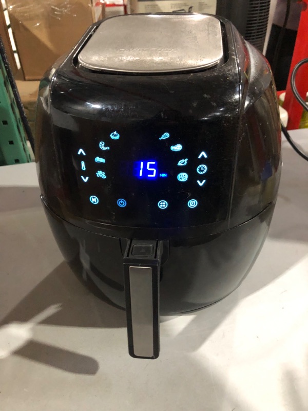 Photo 3 of 8-in-1 5.8 Qt. Black Electric Air Fryer with Recipe Book