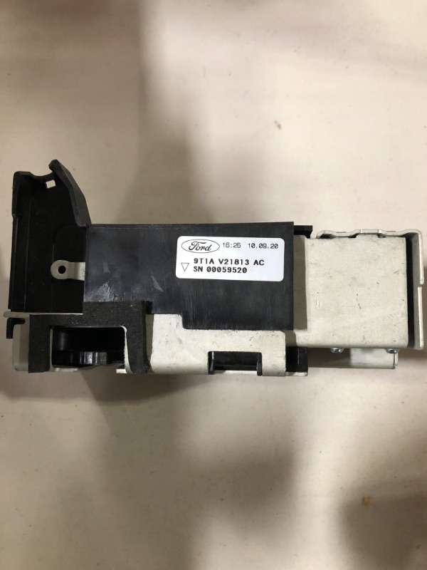 Photo 2 of Dorman 937-728 Front Driver Side Door Lock Actuator Motor for Select Ford Models