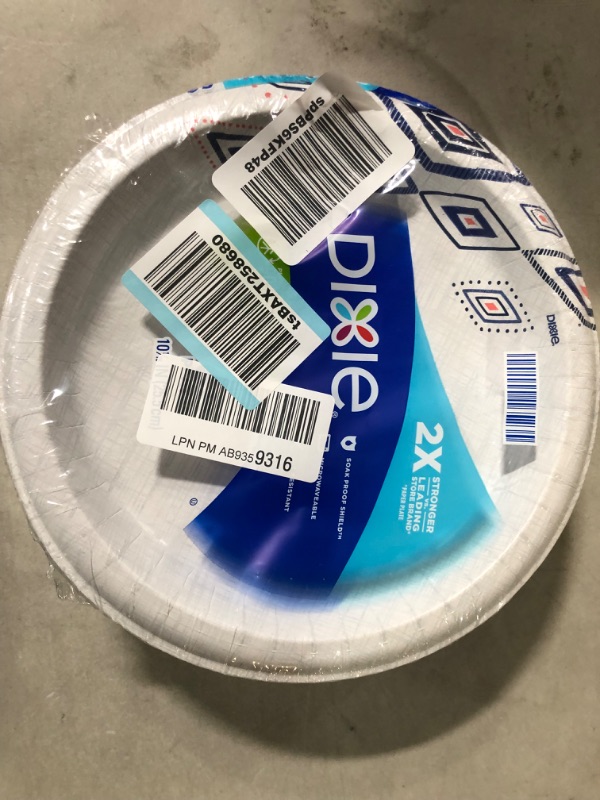 Photo 2 of **SEE NOTES**
Dixie Ultra Paper Plates, 10 1/16 inch, Dinner Size Printed Disposable Plate 68 plates 