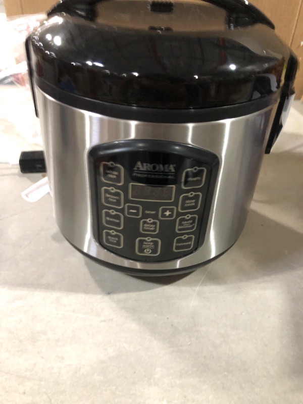 Photo 3 of Aroma Housewares ARC-954SBD Rice Cooker, 4-Cup Uncooked 2.5 Quart, Professional Version