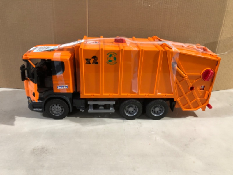 Photo 2 of ** SEE NOTES** Bruder (03560 Scania R-Series Garbage Truck - Orange