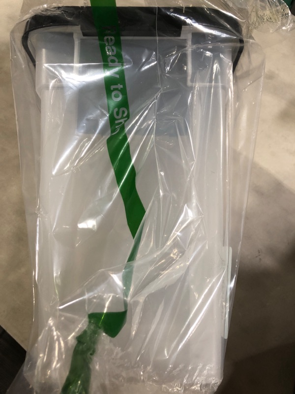 Photo 1 of  10-Pound Food Container with Fresh-Tite Seal (FC10)
