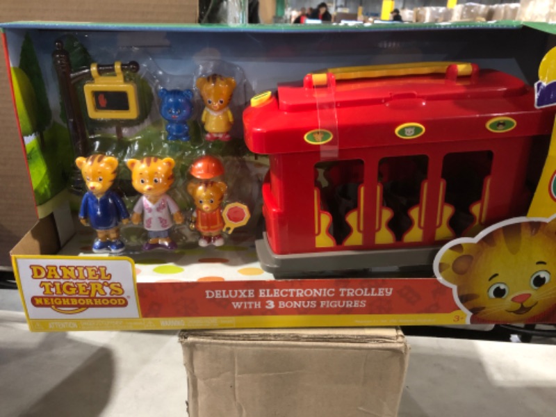 Photo 2 of  *ORIGINAL BOX* Daniel Tiger's Neighborhood Deluxe Electronic Trolley Includes 5 Family Figures with Lights