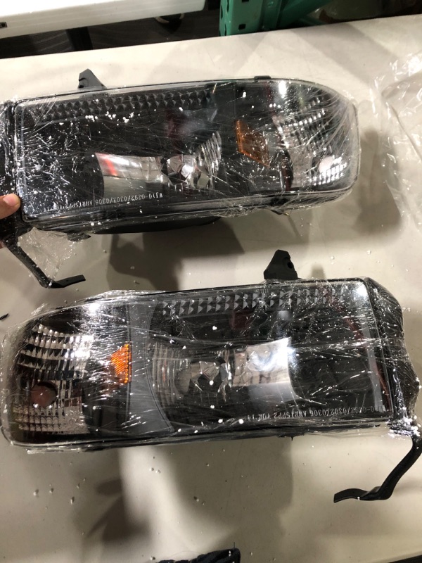 Photo 1 of AUTOSAVER88 Headlight Assembly Compatible with 1994-2001 Dodge Ram 1500/1994-2002 Dodge Ram 2500 3500 (without DRL)