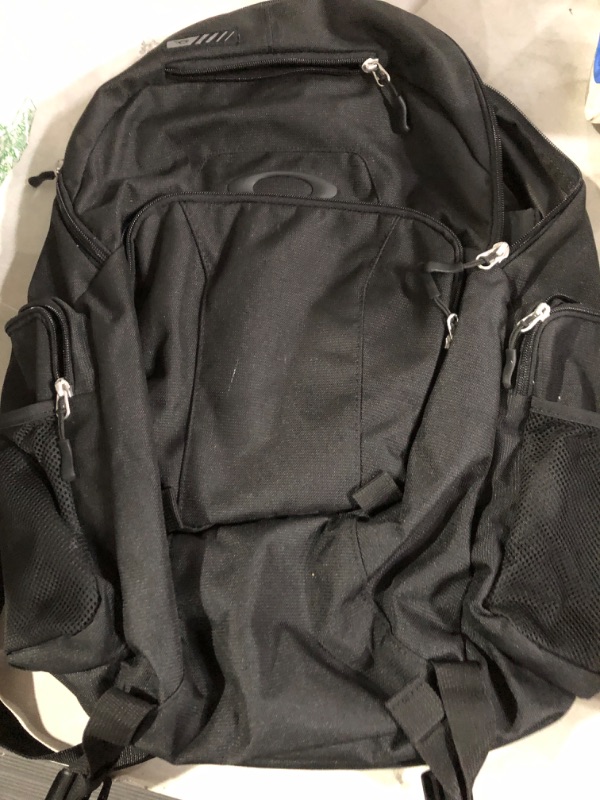 Photo 1 of ** SEE NOTES**Oakley Blade 30L Backpack, Blackout 30L Blackout4